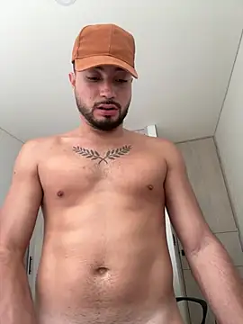Show modela _tony8 na web-kameri