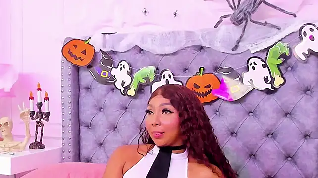 HaileeRoberts 웹캠 쇼