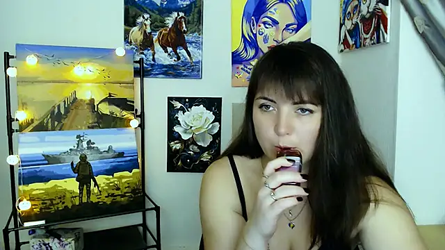 Darina_M_ Show in webcam