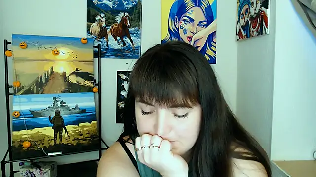 Darina_M_のウェブカメラショー