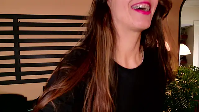 צ'אט XXX בשידור חי של luna_willians