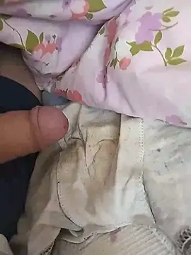 Grig1982 webcam show