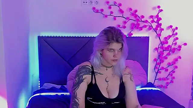 JoannLowe's Webcam Show