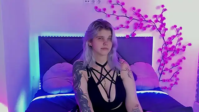 Chat +18 de JoannLowe ao vivo