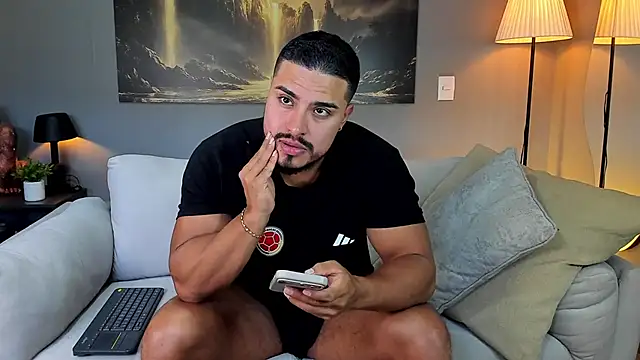 ApoloMakris Webcam show