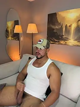 ApoloMakris Show in webcam
