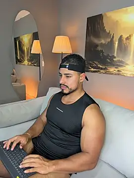 ApoloMakris Webcam show