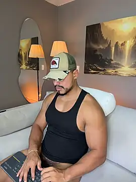ApoloMakris Webcam Show