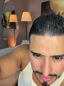 ApoloMakris 网络视讯表演
