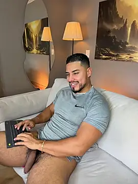 ApoloMakris Webcam Show
