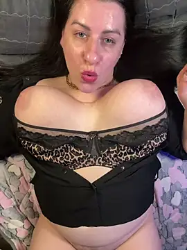 Evelinia Webcamshow