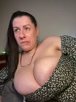 Evelinia Show in webcam