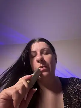 Evelinia Webcamshow
