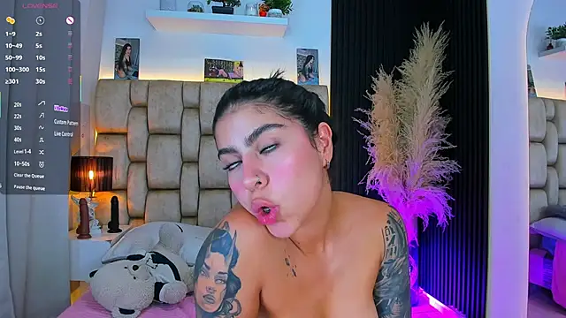 little_sophie18's Live XXX Chat