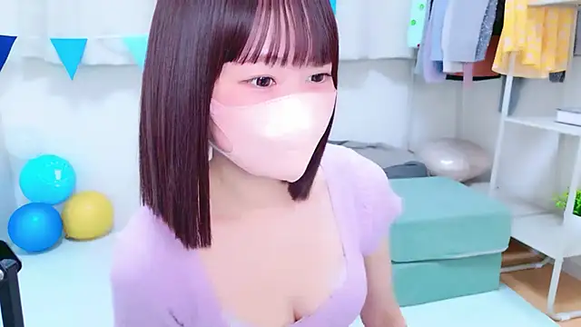 Im_Yu-na Adlı Modelin Canlı XXX Sohbeti
