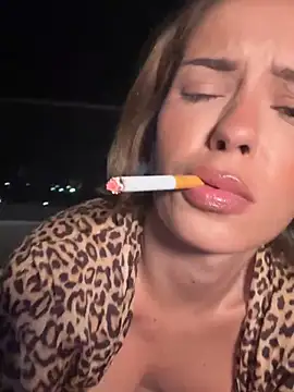 HotBella-'s Webcam Show
