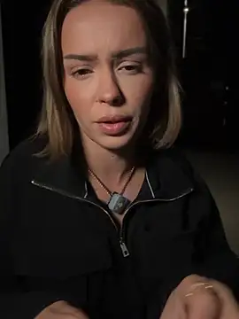 HotBella- webcam show