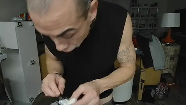 CumSwallows: вебкам-шоу