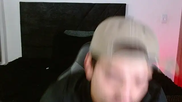 Ian_Daviz Chat XXX in diretta