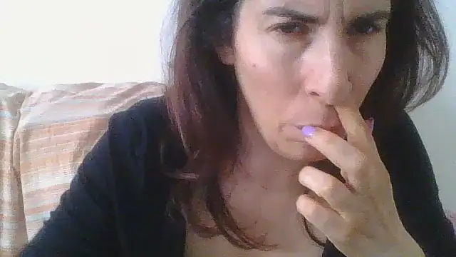 Živá chatovací místnost hairygirl80