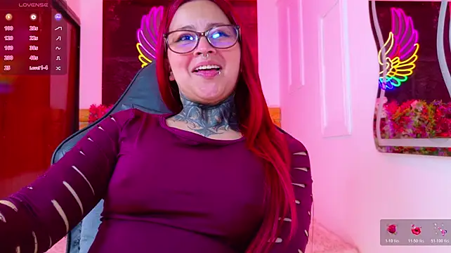Pokazy przed kamerką – meghan_nill