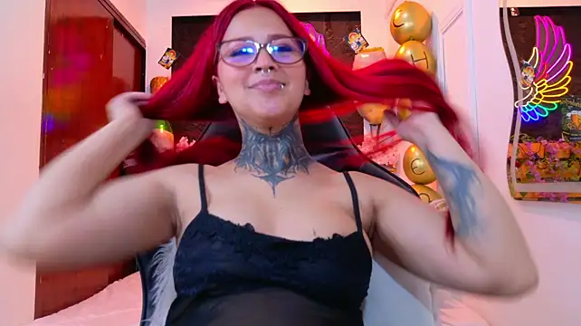 meghan_nill Adlı Modelin Web Kamerası Şovu