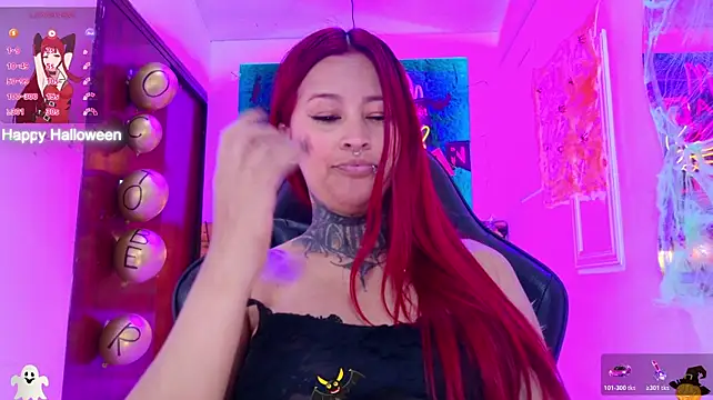 meghan_nill Adlı Modelin Web Kamerası Şovu