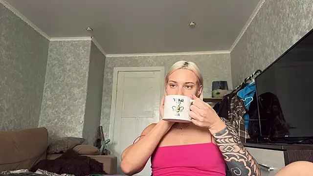 AnneBall's Live XXX Chat