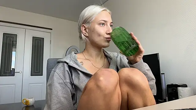 AnneBall's Live XXX Chat