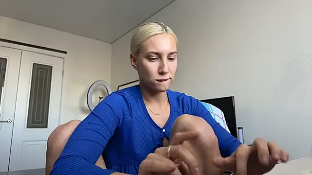 AnneBallのウェブカメラショー