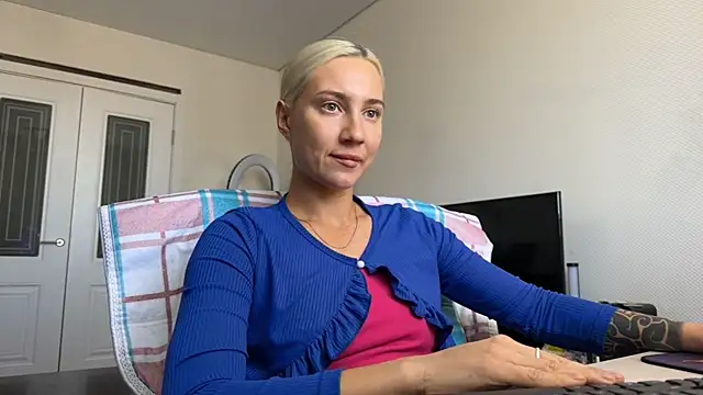Вебкам-шоу AnneBall