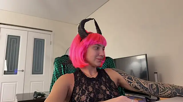 AnneBall Adlı Modelin Canlı XXX Sohbeti