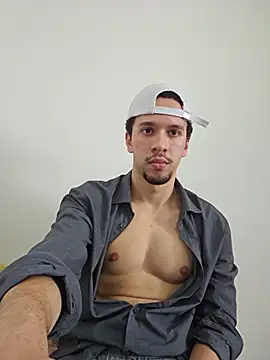 HotRoom69 Show in webcam