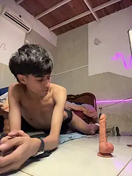 Mauuu18 Pertunjukan Webcam