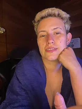 BR-lesbian Webcam show