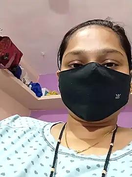 Priyanka_30's Webcam Show
