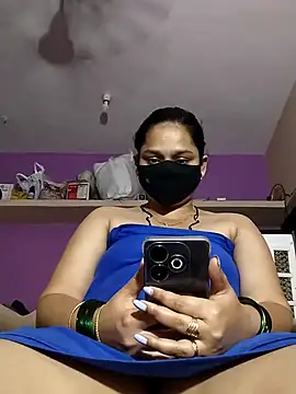 Show de Priyanka_30 na webcam