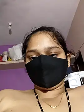 Priyanka_30's Webcam Show