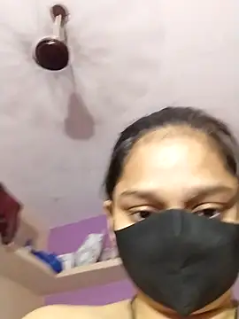 Priyanka_30n Webbikameraesitys