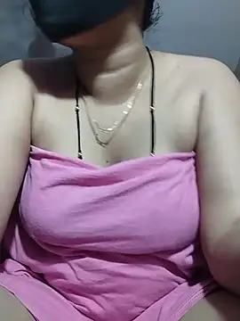 Priyanka_30 webcam show