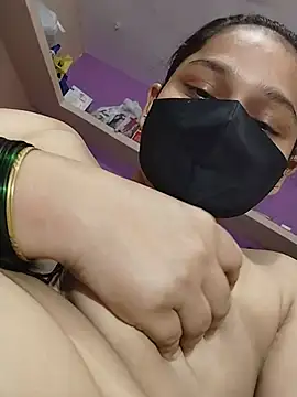 Pertunjukan Kamera Web Priyanka_30