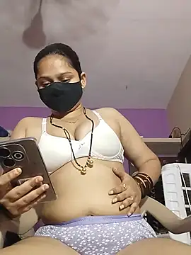 Priyanka_30 webcam show