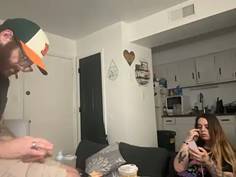HighOffCandy webcam show