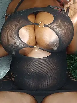 BlackJaguar30 Chat XXX in diretta