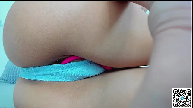 XXX chat uživo modela SelenaRousey