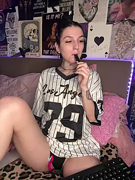 MoonAgnes Webcam show