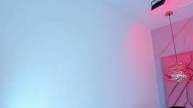 חדר צ'אט בשידור חי של AngelaaCute_