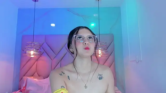 AngelaaCute_'s Live XXX Chat