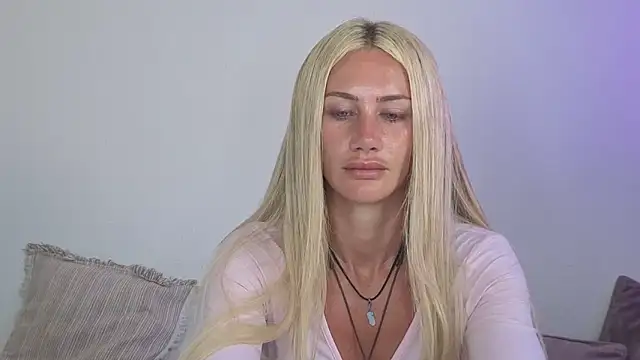 Elsa_24 Webcamshow