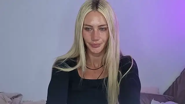 Show modela Elsa_24 na web-kameri